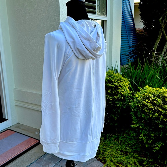 Lululemon,Size 6,used condition,no stains,worn often,alot of wear left. - Picture 2 of 5